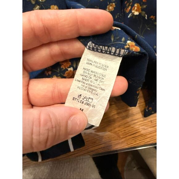 Jessy A floral open front light weight blazer Medium - Picture 5 of 5